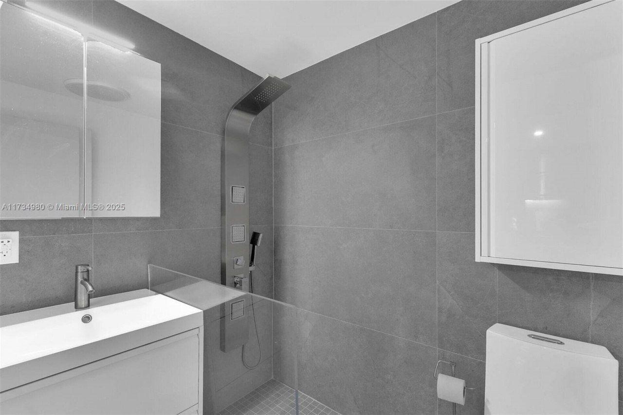 98703 Overseas Hwy, Key Largo, FL 33037 Photo