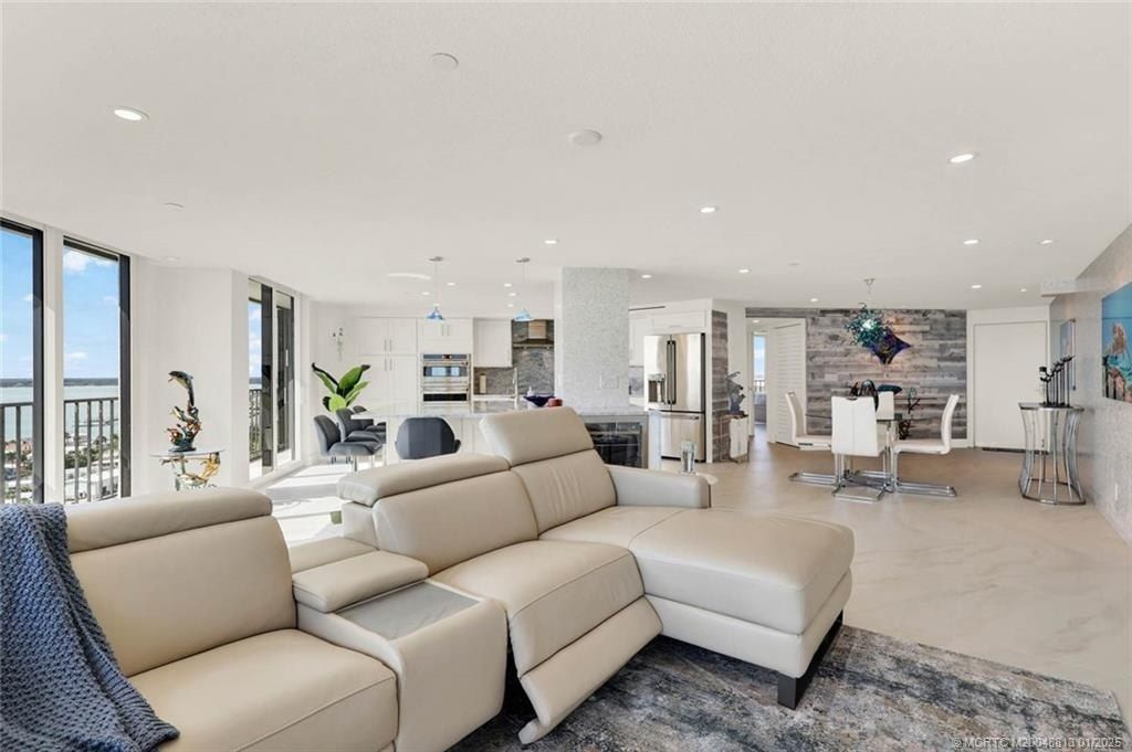 9650 S Ocean Drive, Unit 1610, Jensen Beach, FL 34957 Photo