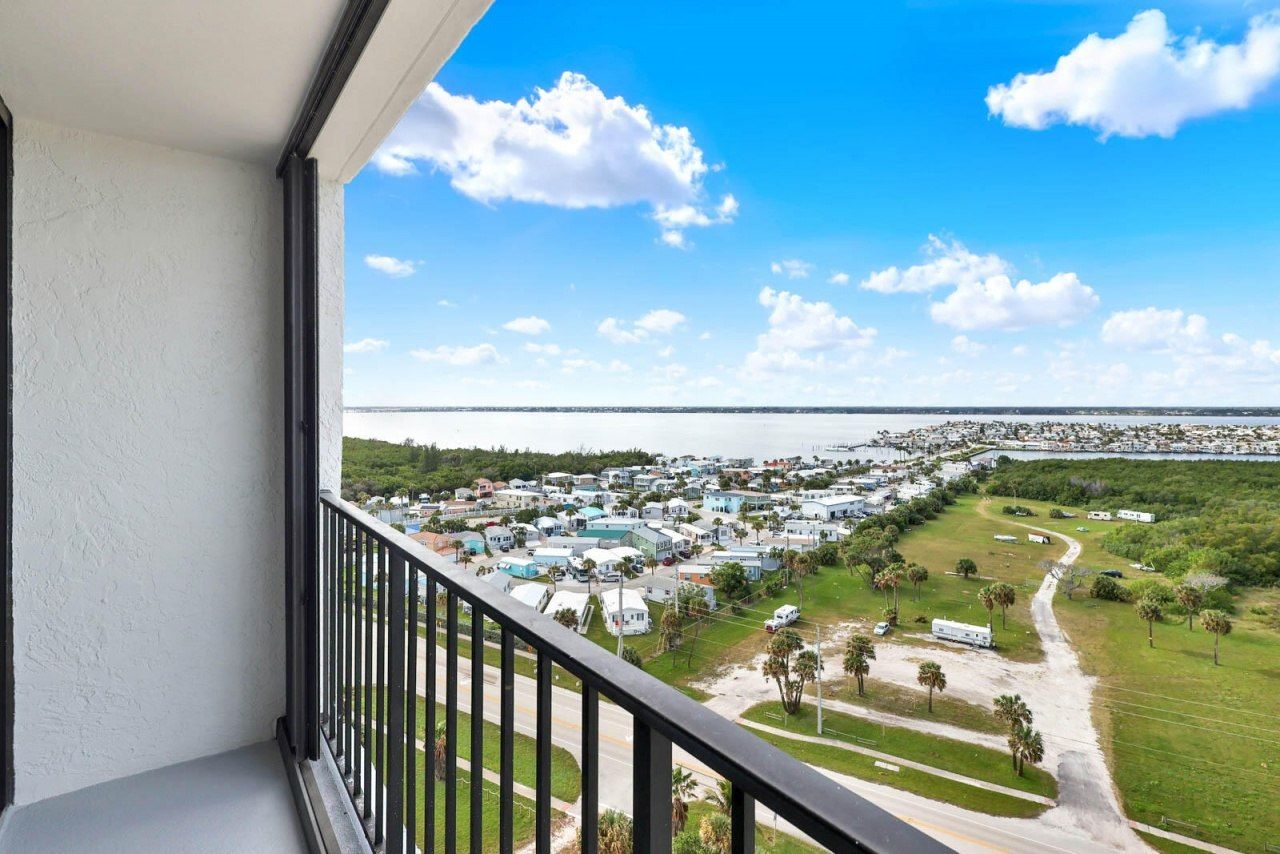 9650 S Ocean Drive, Unit 1610, Jensen Beach, FL 34957 Photo