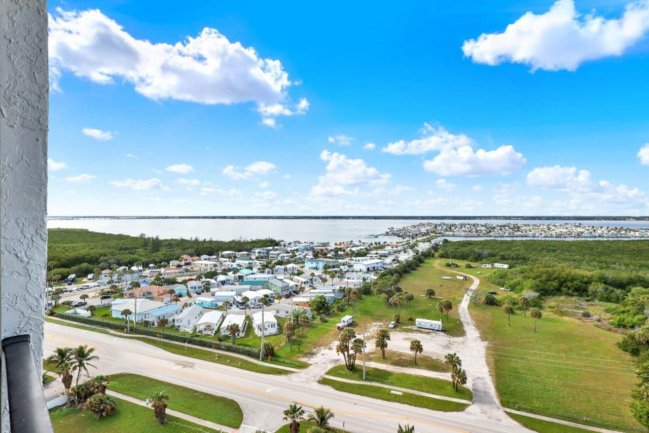 9650 S Ocean Drive, Unit 1610, Jensen Beach, FL 34957 Photo