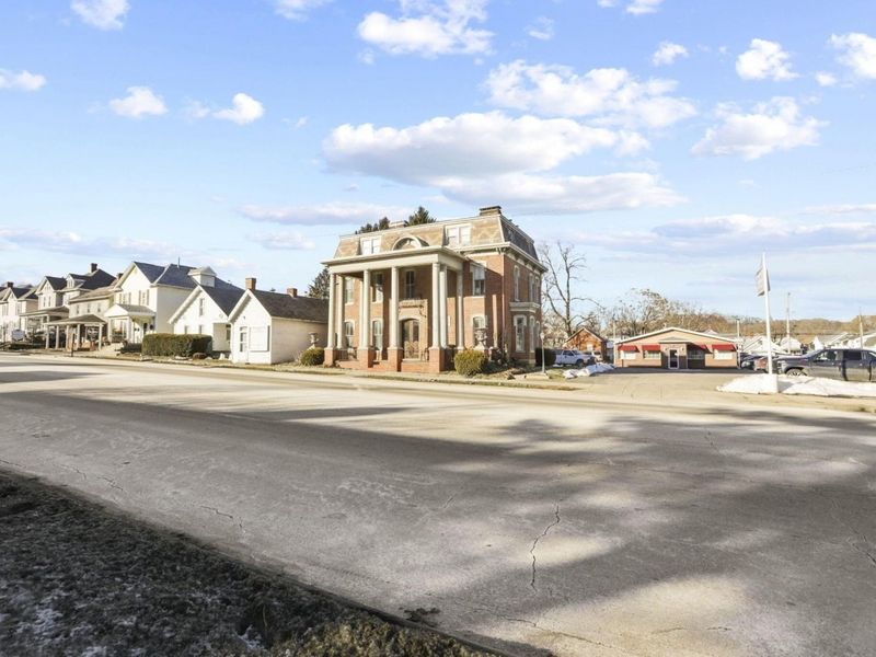 355 E Main Street, Lancaster, OH 43130 Photo 4