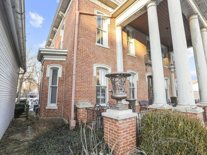 355 E Main Street, Lancaster, OH 43130 Photo 9