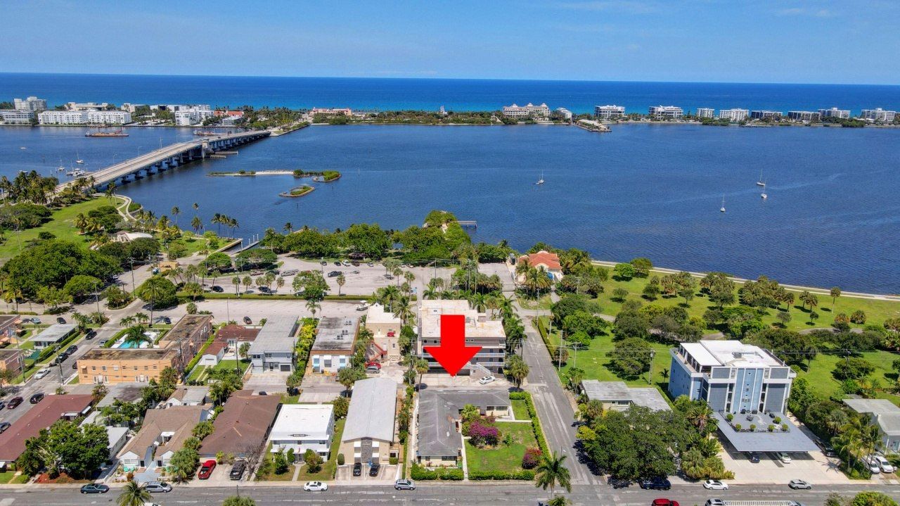 130 S Lakeside 1 Drive, Lake Worth Beach, FL 33460 Photo