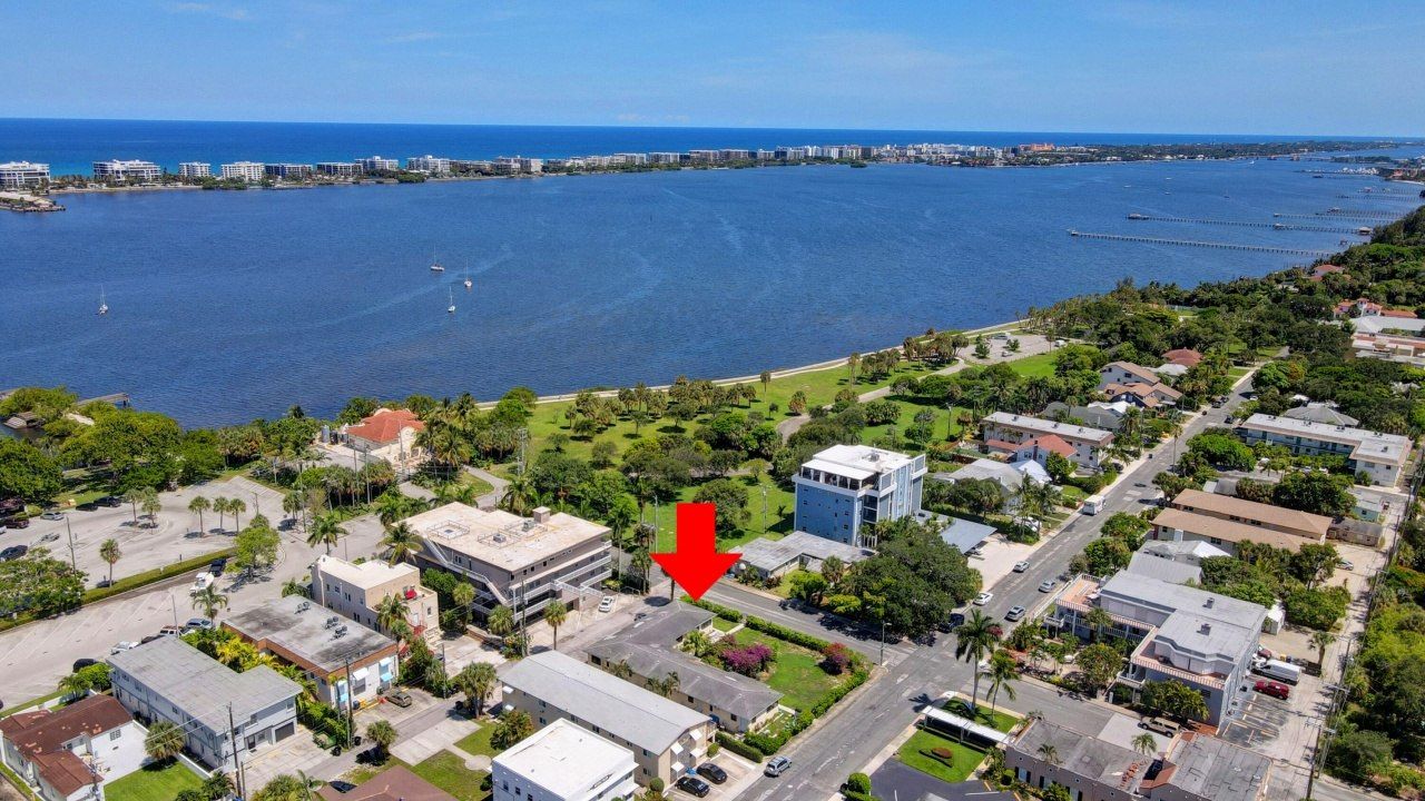 130 S Lakeside 1 Drive, Lake Worth Beach, FL 33460 Photo