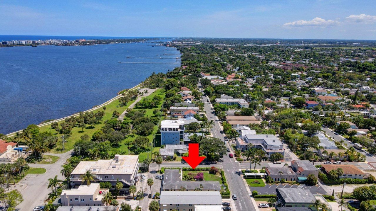 130 S Lakeside 1 Drive, Lake Worth Beach, FL 33460 Photo