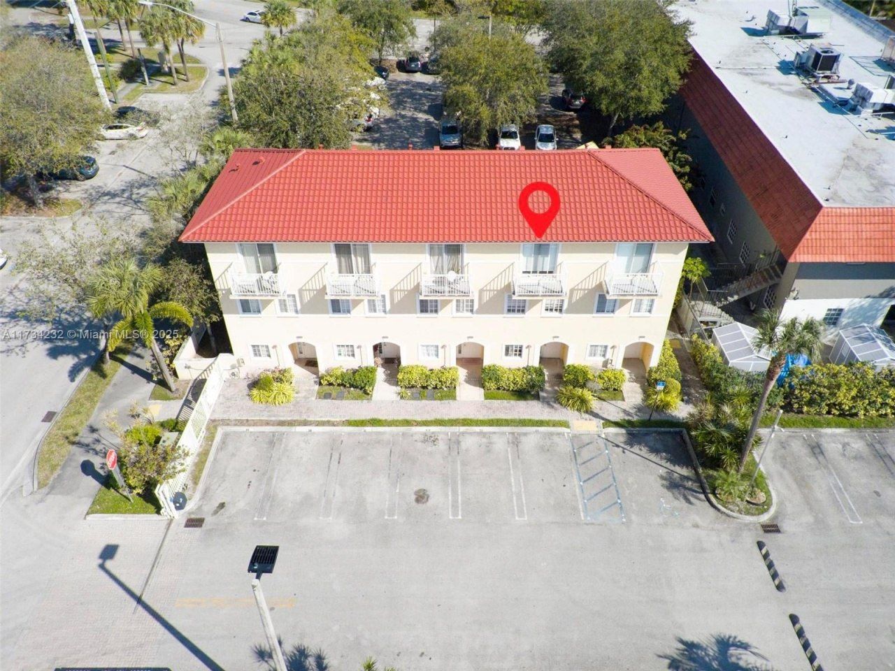 2196 NE 167th St, Unit 1-114, North Miami Beach, FL 33162 Photo