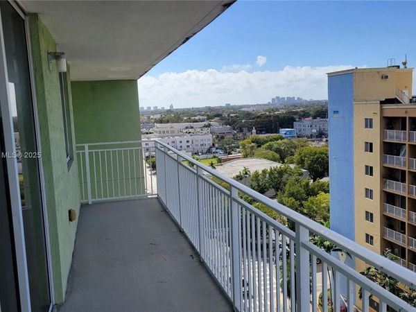 219 NW 12th Ave, Unit 1004, Miami, FL 33128