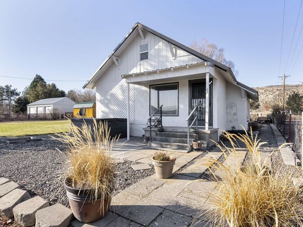 2355 NE Market Street, Madras, OR 97741
