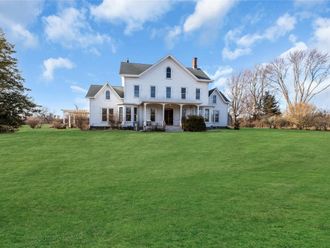605 Halyoake Avenue Orient, NY 11957
