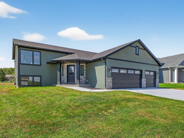 251 Stonelake Drive SE, Rochester, MN 55904