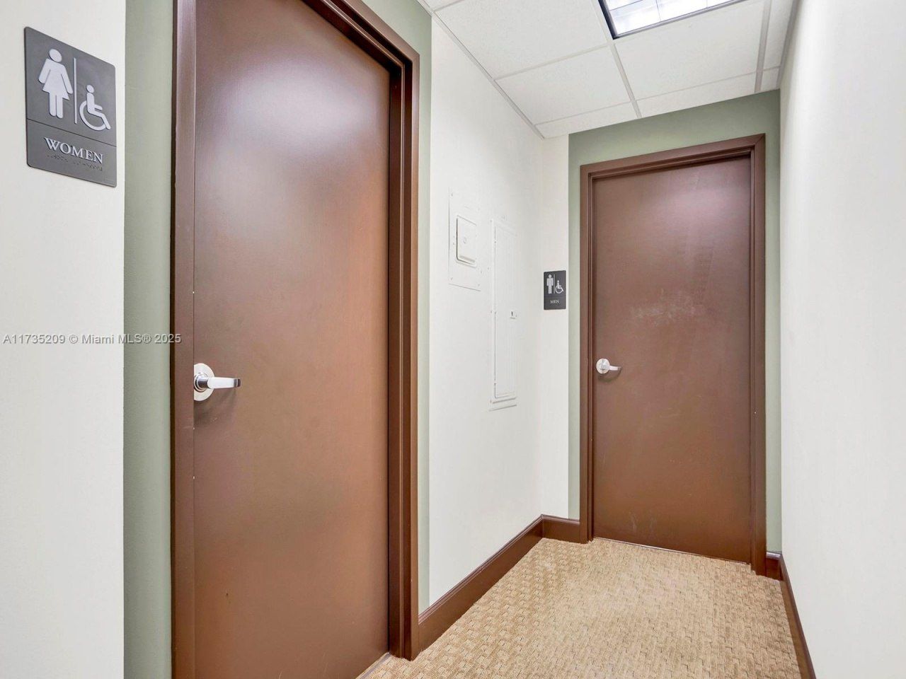 4070 Laguna St, Coral Gables, FL 33146 Photo