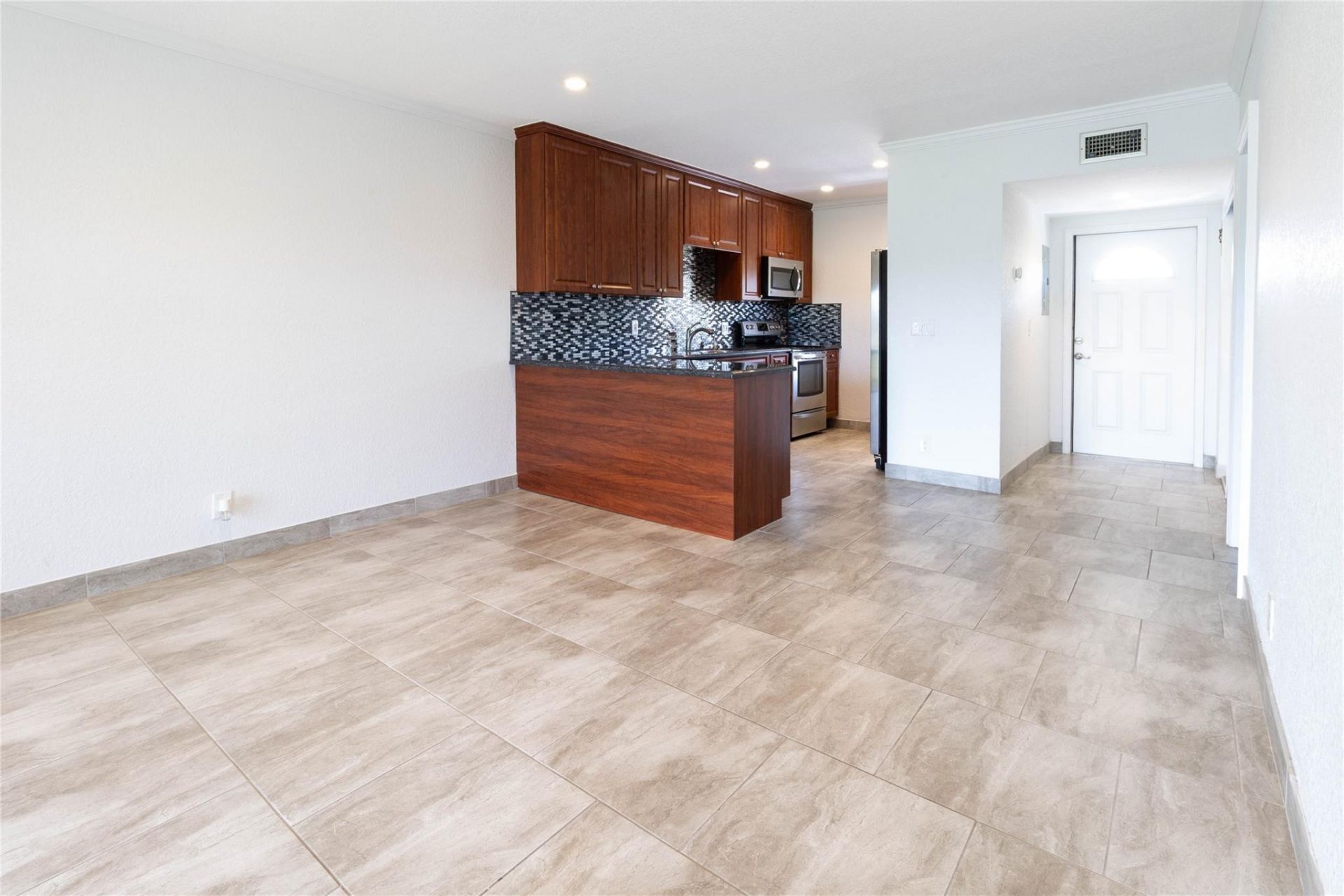 7855 NW 5th Court, Unit 201, Margate, FL 33063 Photo