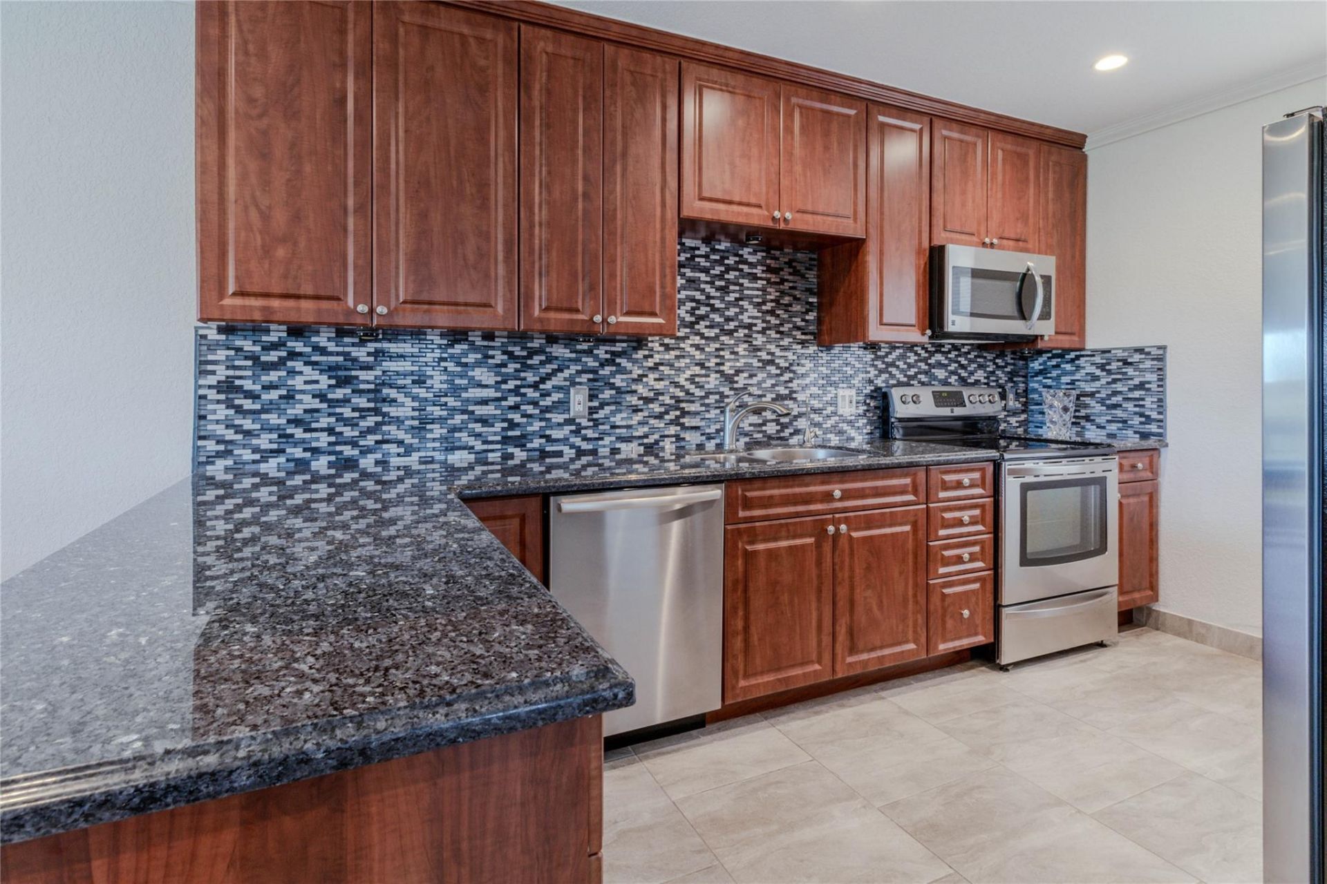 7855 NW 5th Court, Unit 201, Margate, FL 33063 Photo