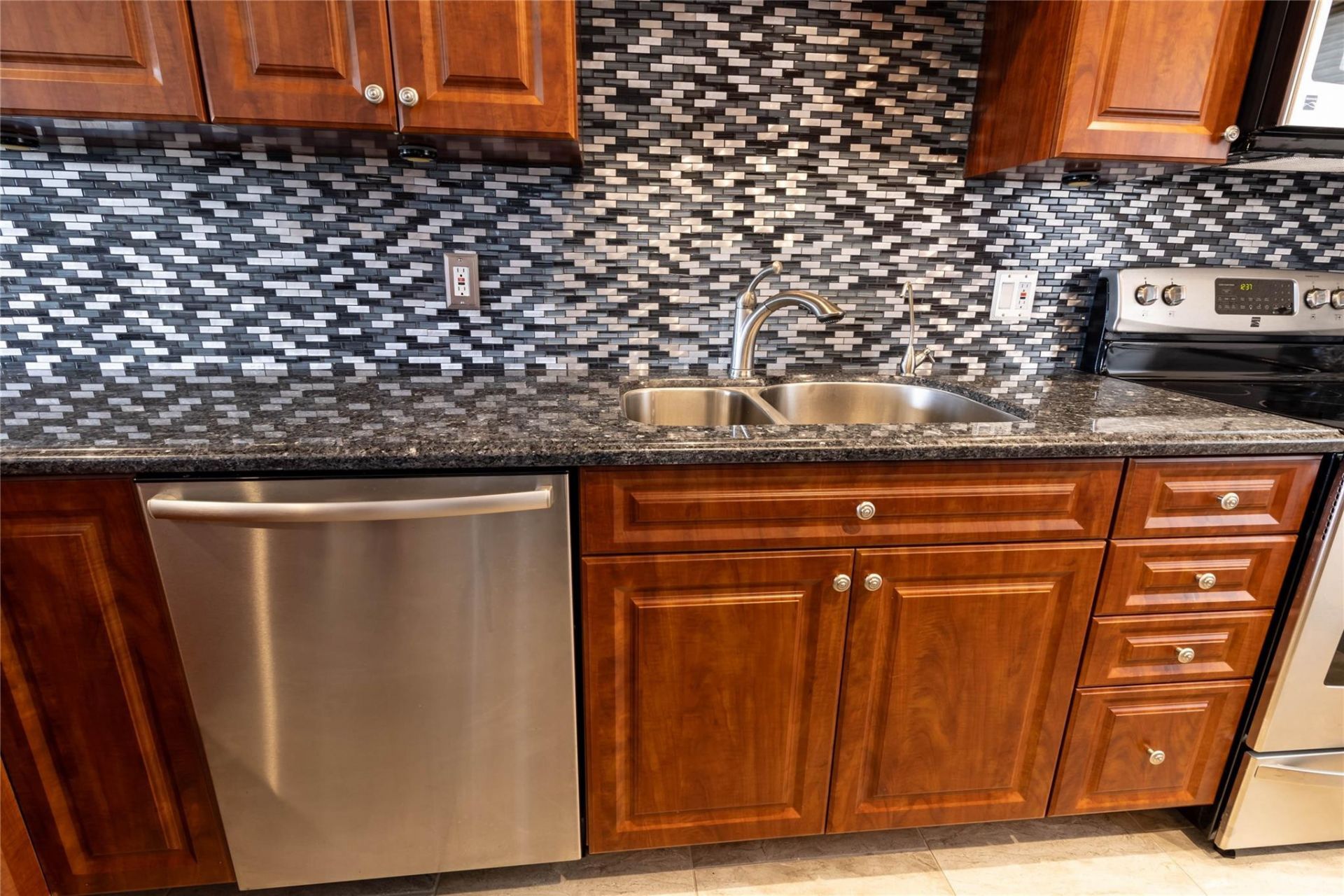 7855 NW 5th Court, Unit 201, Margate, FL 33063 Photo