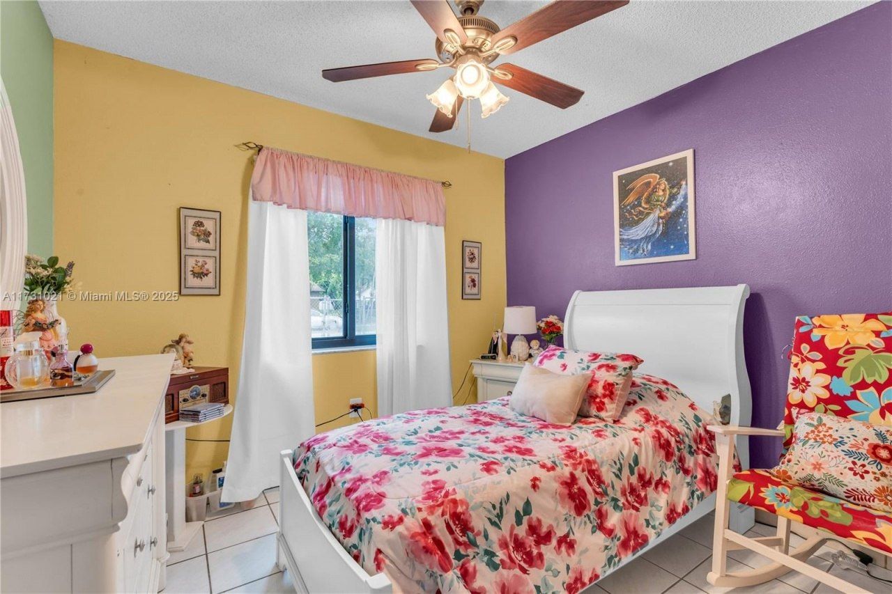 11925 SW 182nd Ter, Miami, FL 33177 Photo