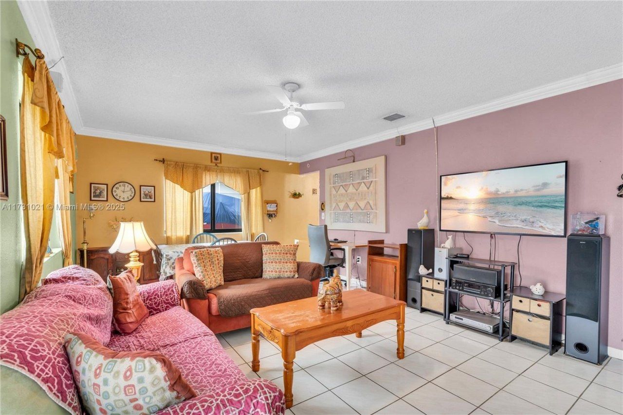 11925 SW 182nd Ter, Miami, FL 33177 Photo