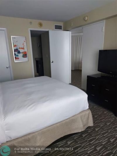 2670 E Sunrise Boulevard, Unit 301, Fort Lauderdale, FL 33304 Photo