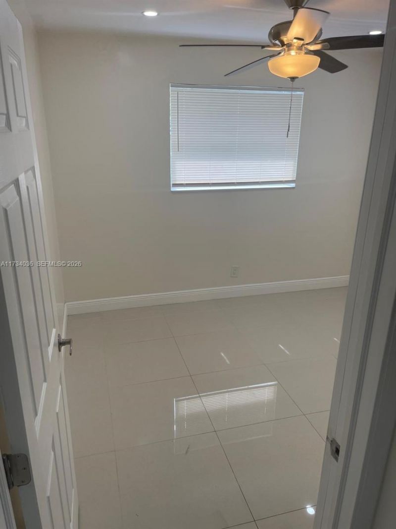 1187 NW 29th Ter, Fort Lauderdale, FL 33311 Photo