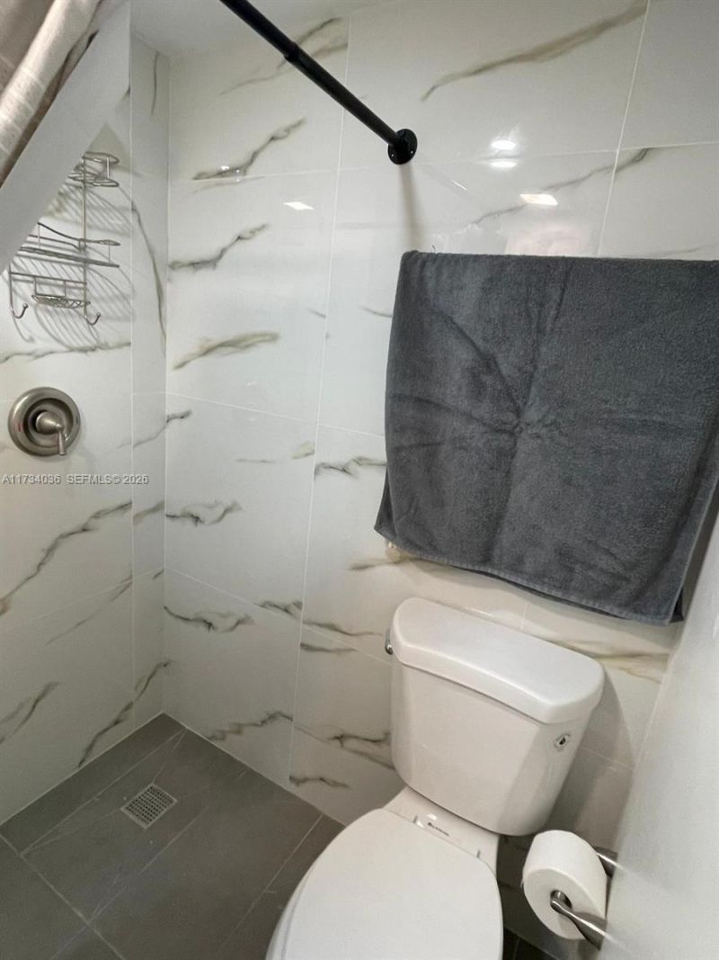 1187 NW 29th Ter, Fort Lauderdale, FL 33311 Photo
