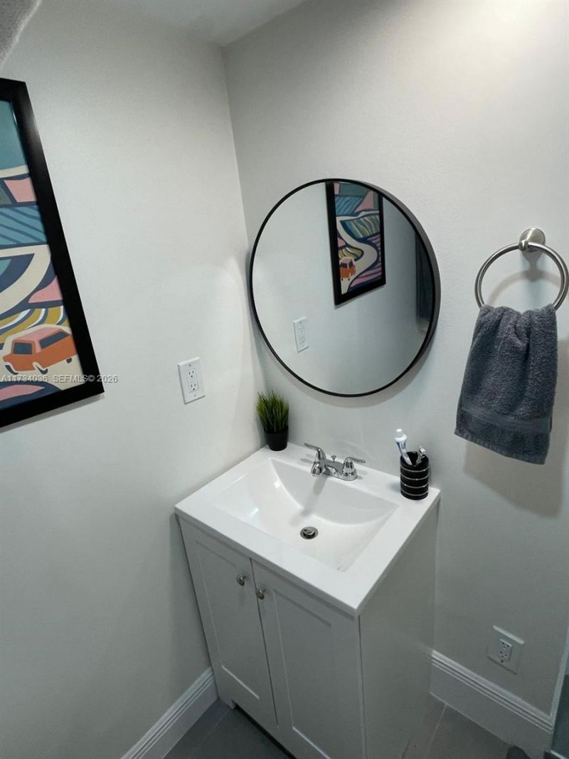 1187 NW 29th Ter, Fort Lauderdale, FL 33311 Photo