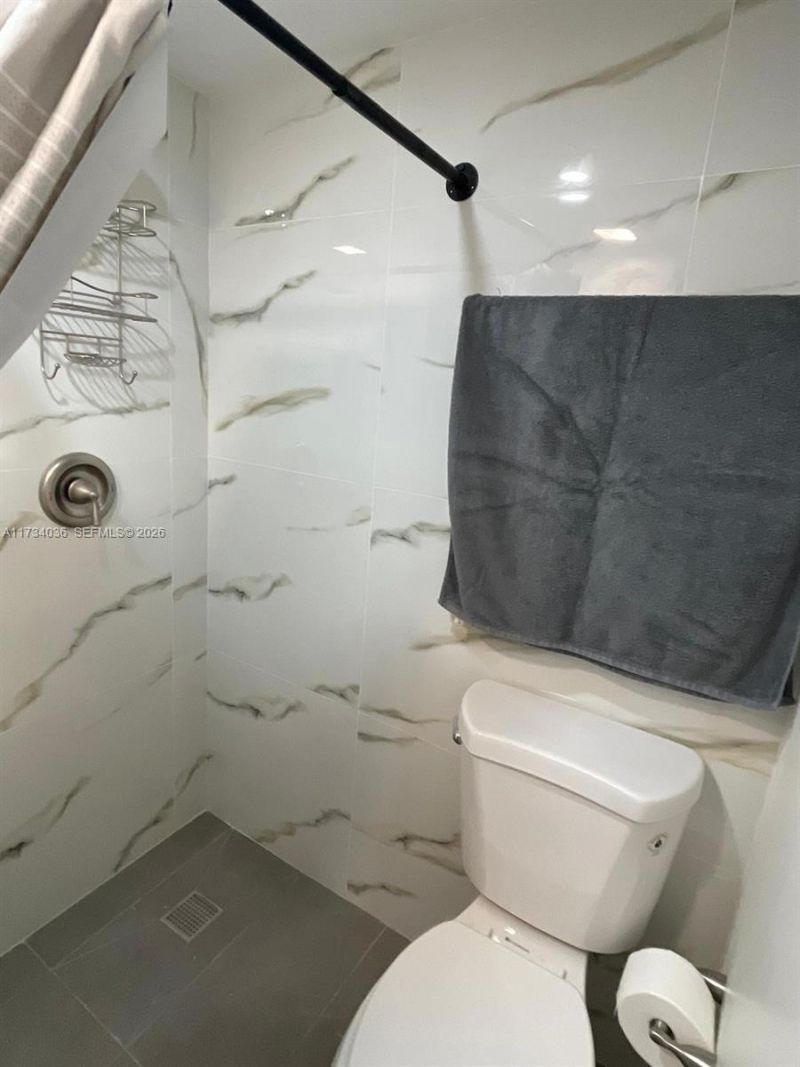 1187 NW 29th Ter, Fort Lauderdale, FL 33311 Photo