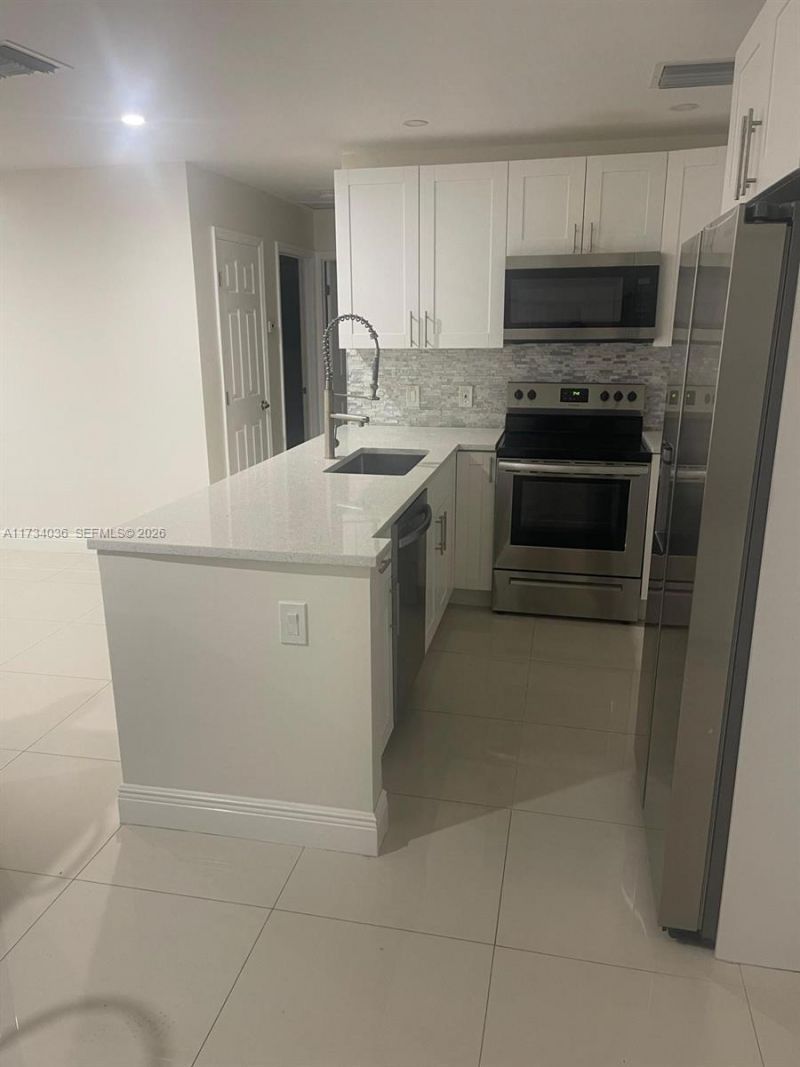1187 NW 29th Ter, Fort Lauderdale, FL 33311 Photo