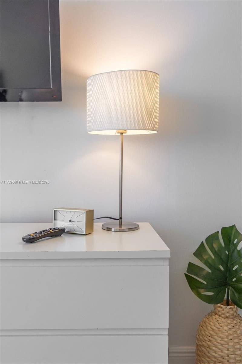 5445 Collins Ave, Unit 1623, Miami Beach, FL 33140 Photo