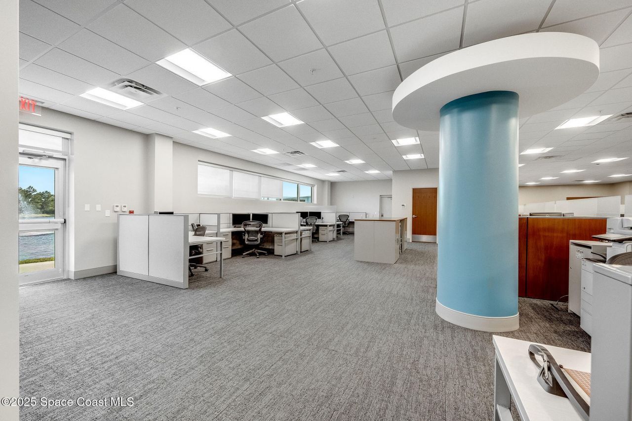 1050 Satcom Lane, Melbourne, FL 32940 Photo