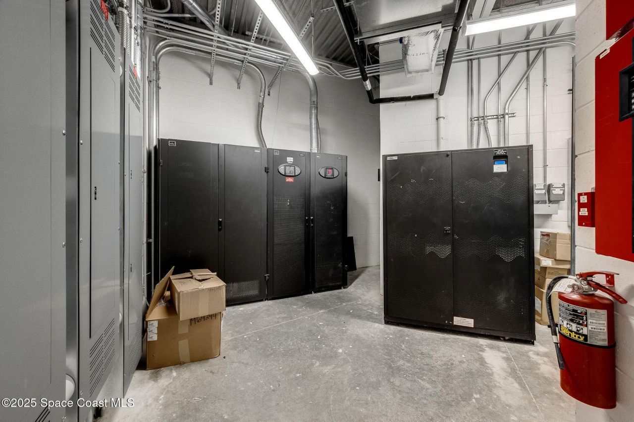 1050 Satcom Lane, Melbourne, FL 32940 Photo