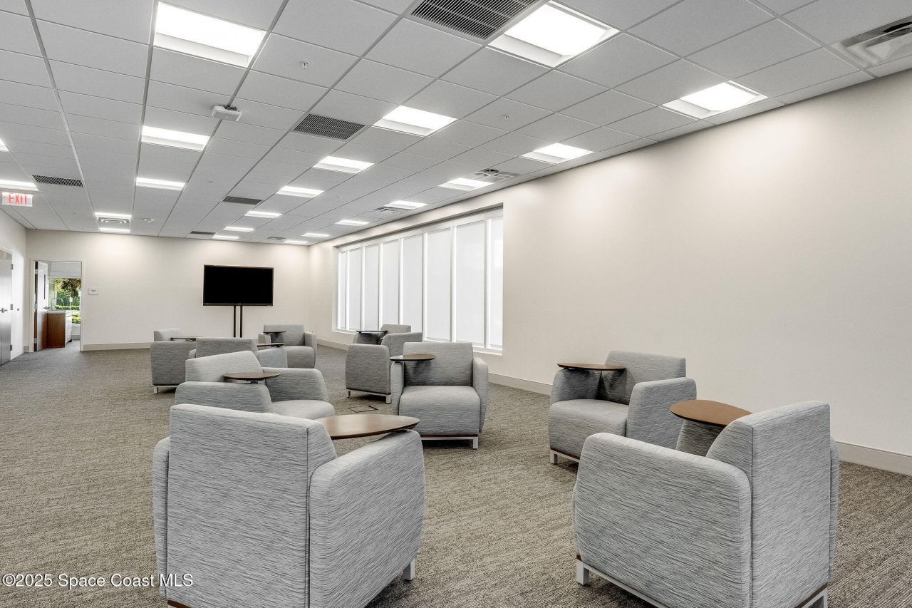 1050 Satcom Lane, Melbourne, FL 32940 Photo