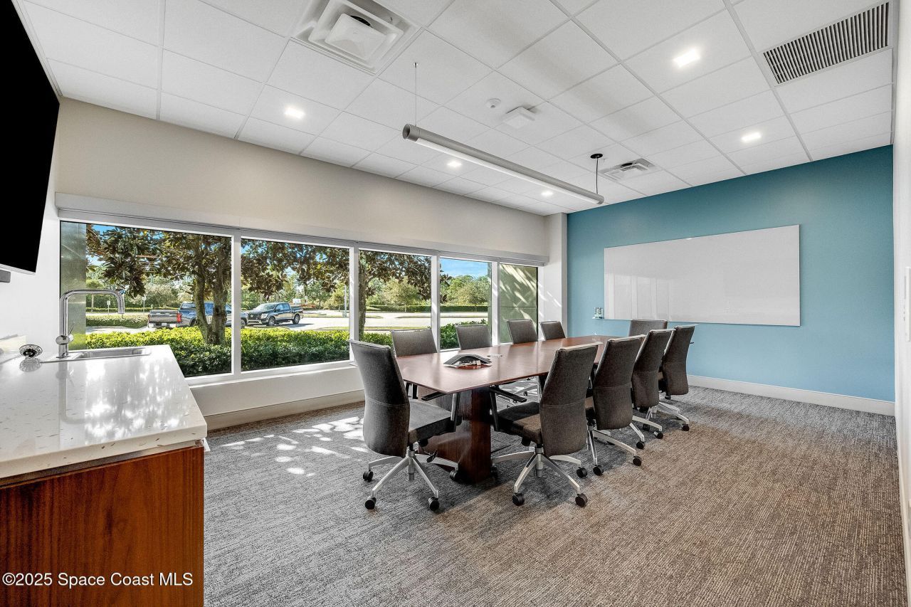 1050 Satcom Lane, Melbourne, FL 32940 Photo