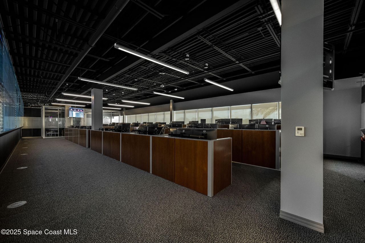 1050 Satcom Lane, Melbourne, FL 32940 Photo