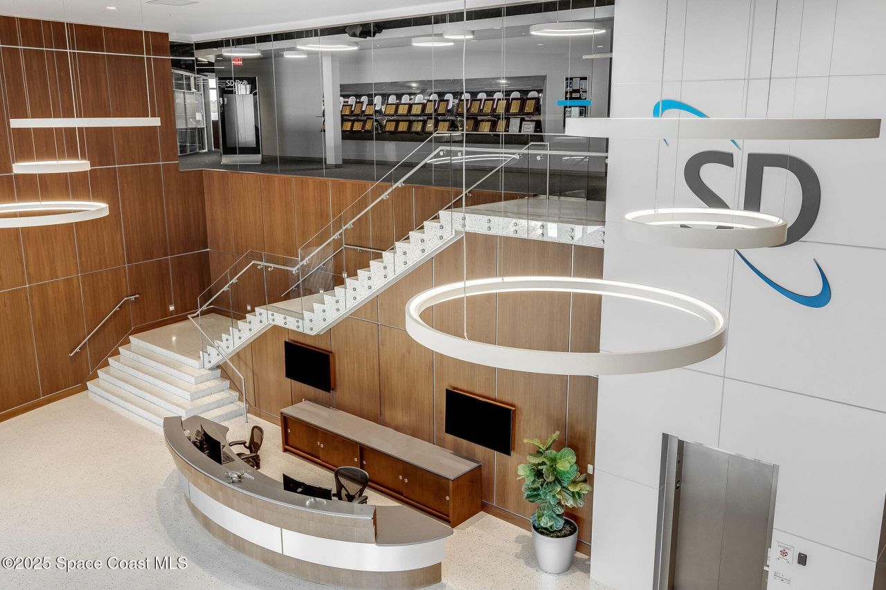 1050 Satcom Lane, Melbourne, FL 32940 Photo