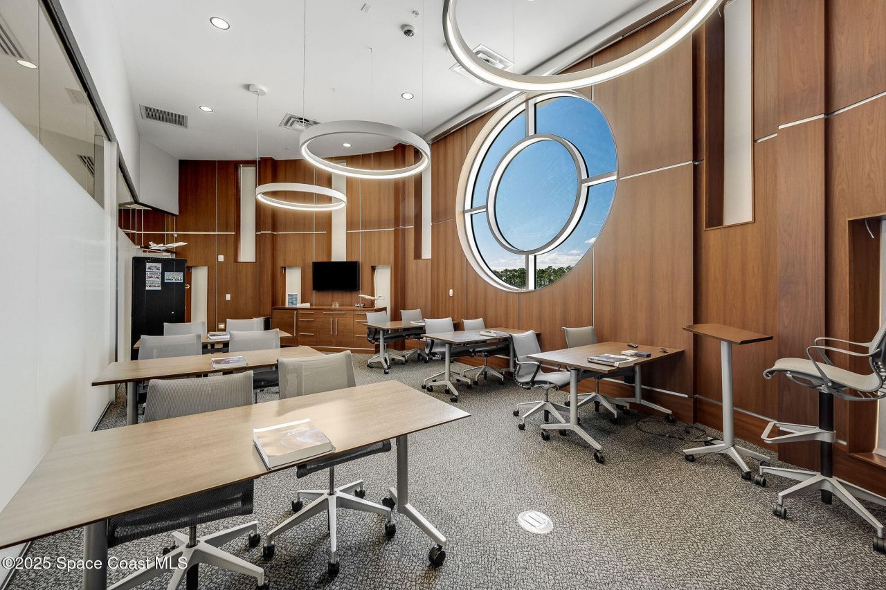 1050 Satcom Lane, Melbourne, FL 32940 Photo