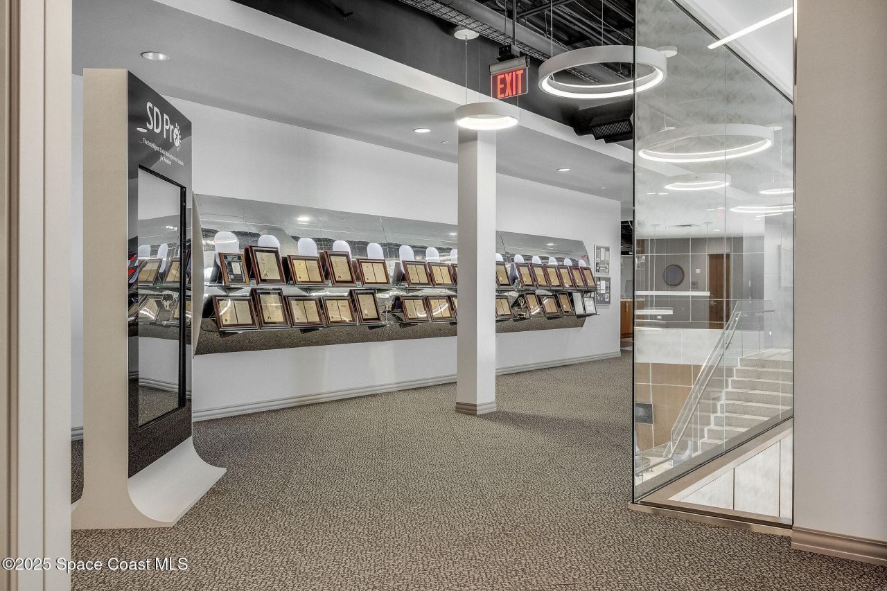 1050 Satcom Lane, Melbourne, FL 32940 Photo