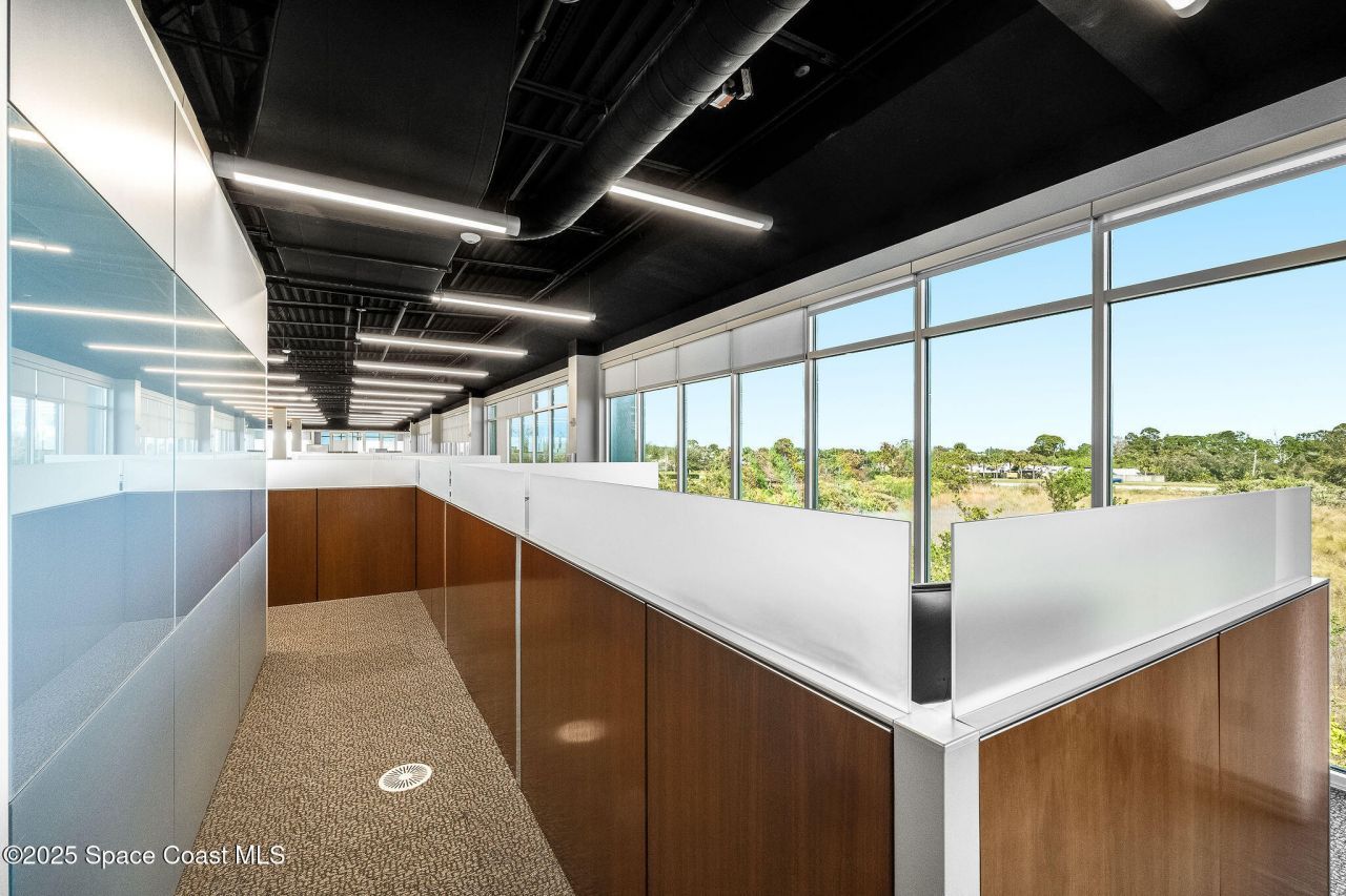 1050 Satcom Lane, Melbourne, FL 32940 Photo