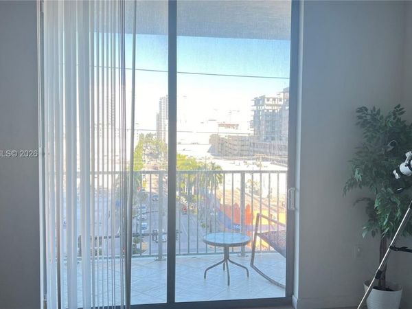 140 S Dixie Hwy, Unit 523, Hollywood, FL 33020