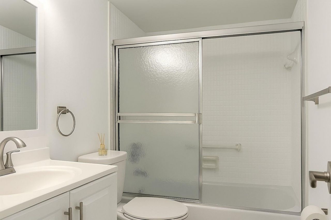 4650 Washington Street, Unit 210, Hollywood, FL 33021 Photo