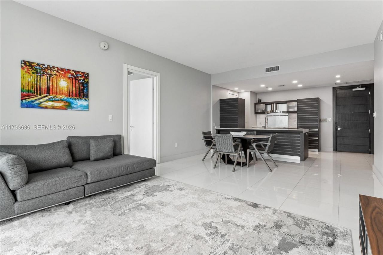 200 Biscayne Boulevard Way, Unit 4912, Miami, FL 33131 Photo