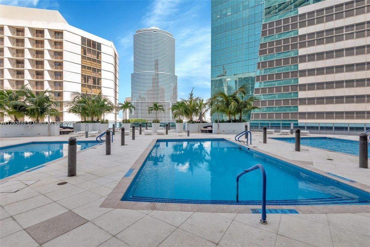 200 Biscayne Boulevard Way, Unit 4912, Miami, FL 33131 Photo