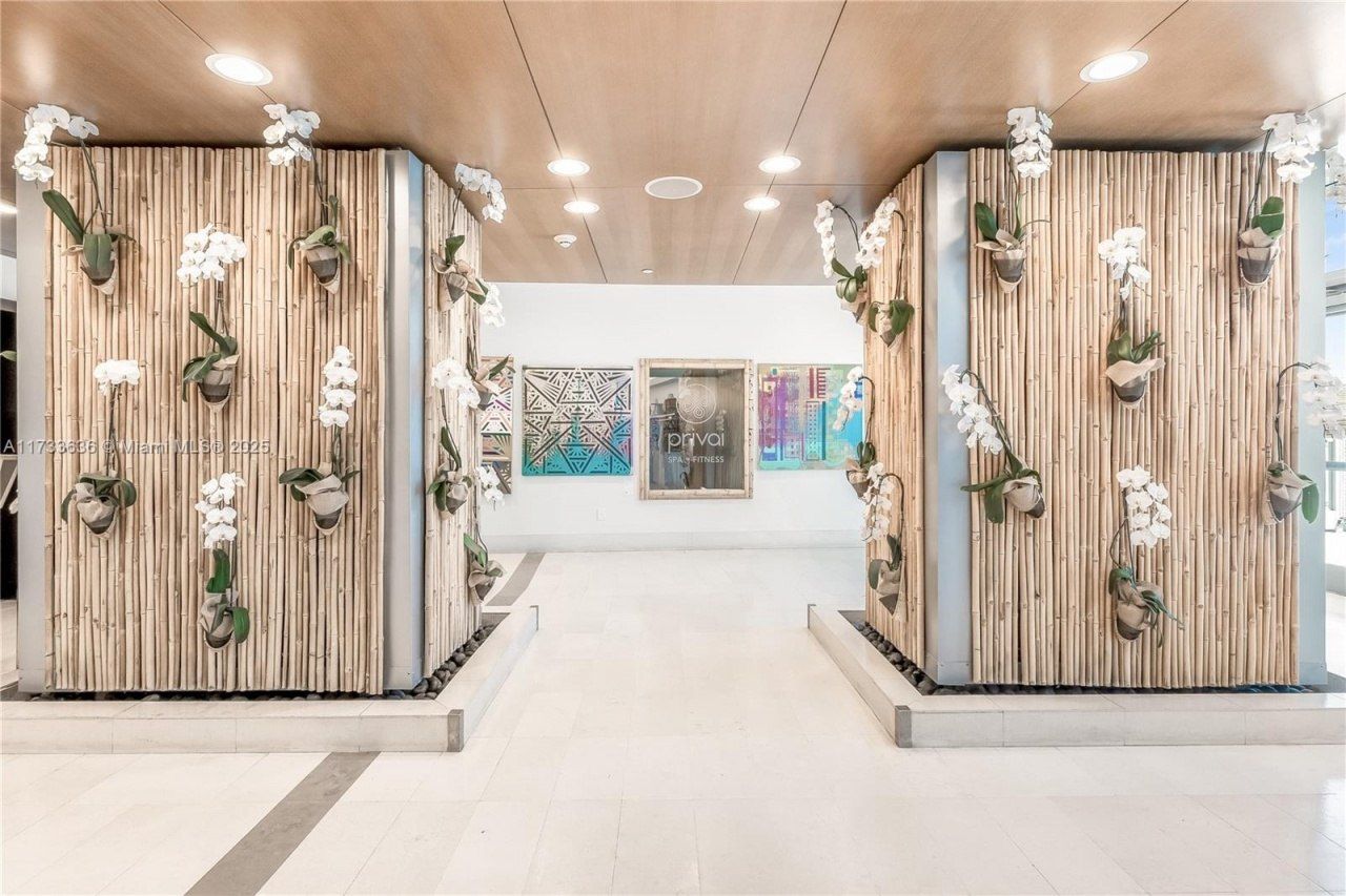 200 Biscayne Boulevard Way, Unit 4912, Miami, FL 33131 Photo