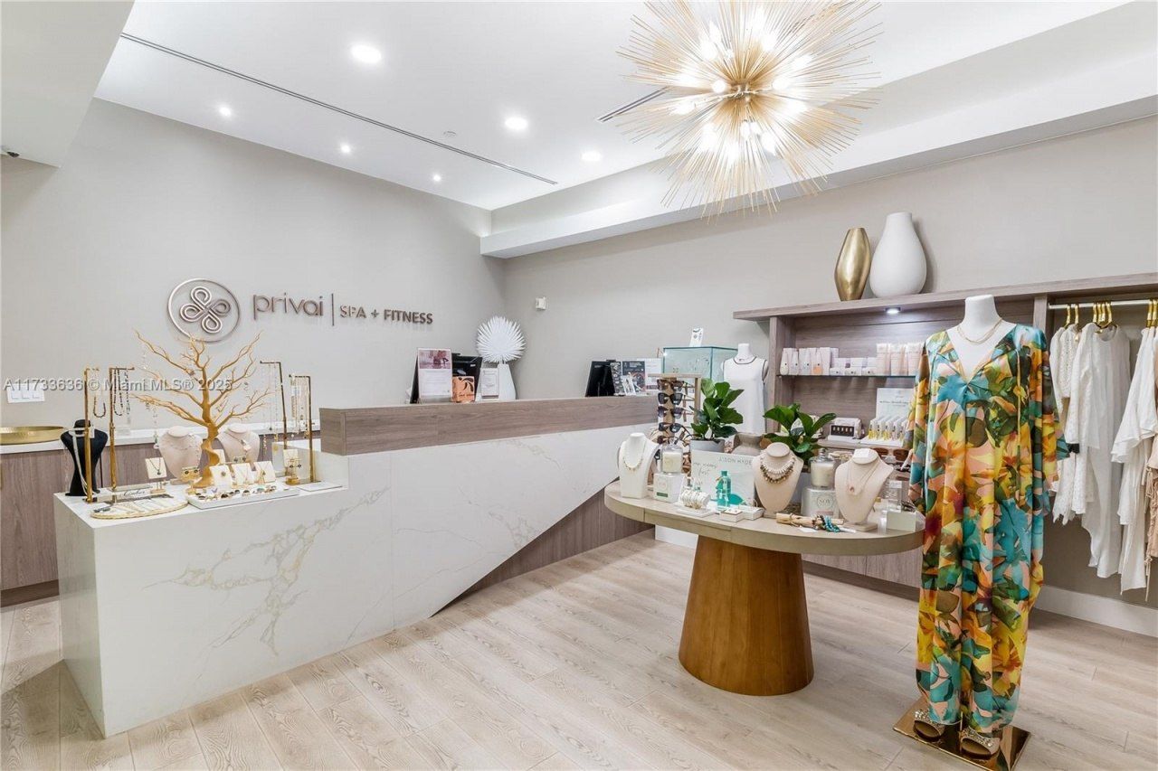 200 Biscayne Boulevard Way, Unit 4912, Miami, FL 33131 Photo