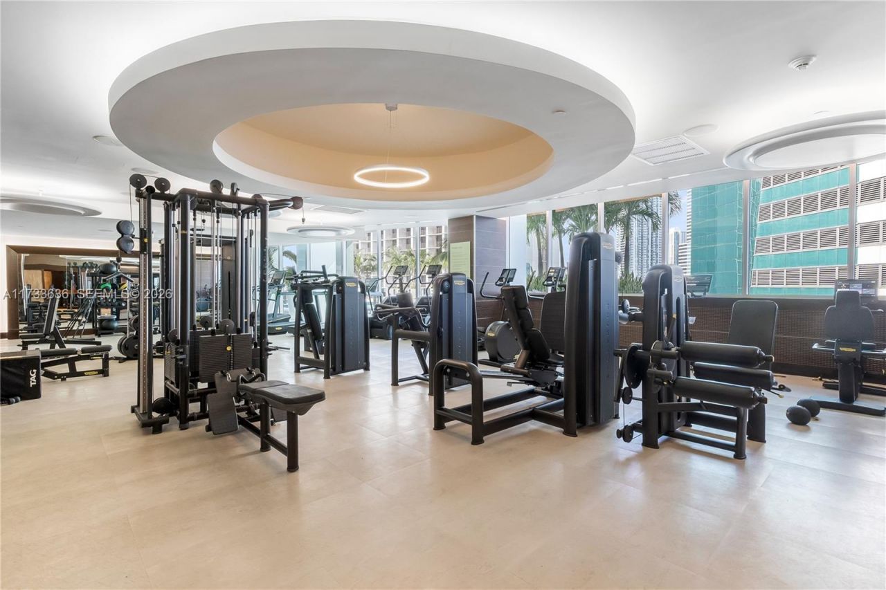 200 Biscayne Boulevard Way, Unit 4912, Miami, FL 33131 Photo