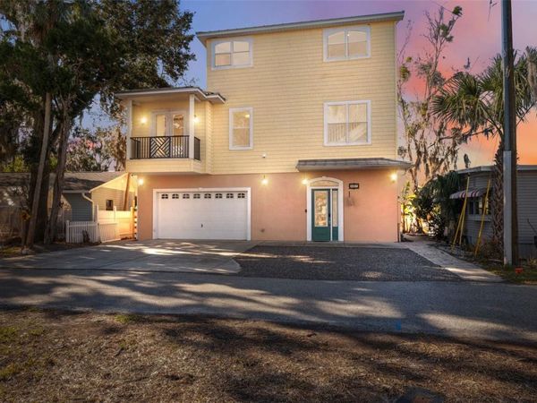 5287 TUNA LANE, WEEKI WACHEE, FL 34607