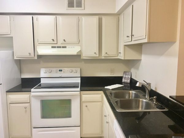 2100 College, Unit #97, Baton Rouge, LA 70808