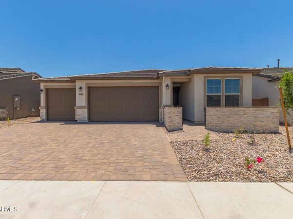 18225 W HESS Street, Goodyear, AZ 85338