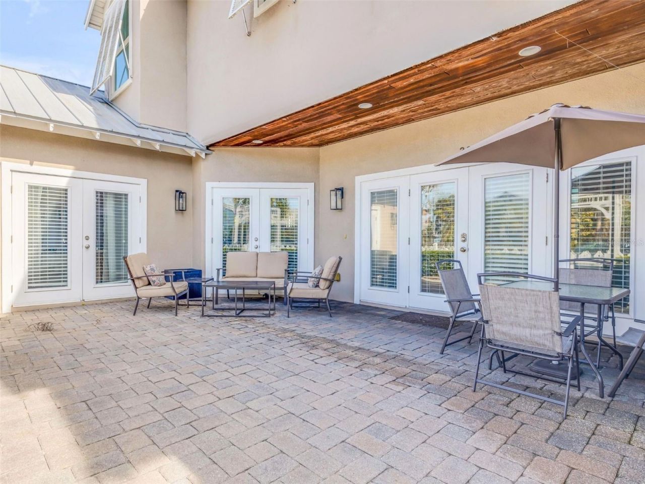 201 S Cooper Street, New Smyrna Beach, FL 32169 Photo