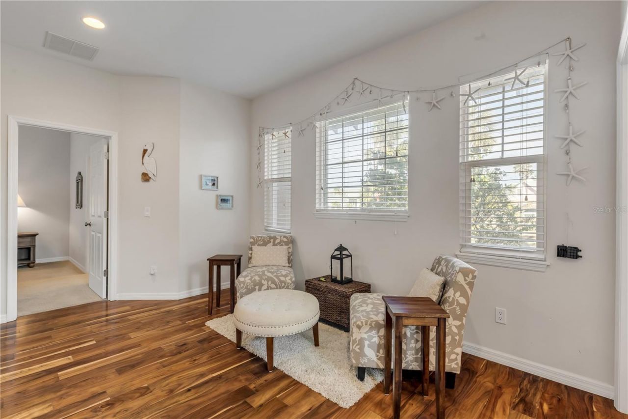 201 S Cooper Street, New Smyrna Beach, FL 32169 Photo