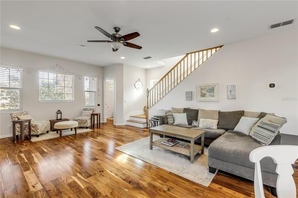 201 S Cooper Street, New Smyrna Beach, FL 32169 Photo