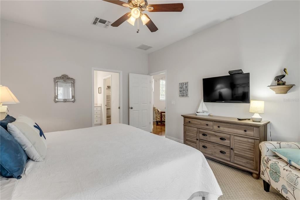 201 S Cooper Street, New Smyrna Beach, FL 32169 Photo